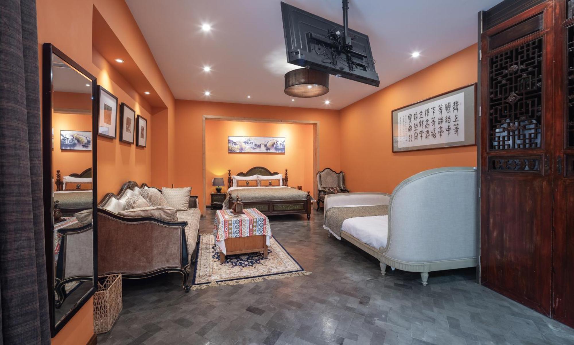 Cote Cour Deductive - Quadrangle Close To Tiananmen Square & Forbidden & Nanluoguxiang, Walk To Wangfujing, Speaking, Free Wifi, Free Laundry, Free Wonton & Noodles With Tour Ticket Service, Free Selfies With Ancient Costum Peking