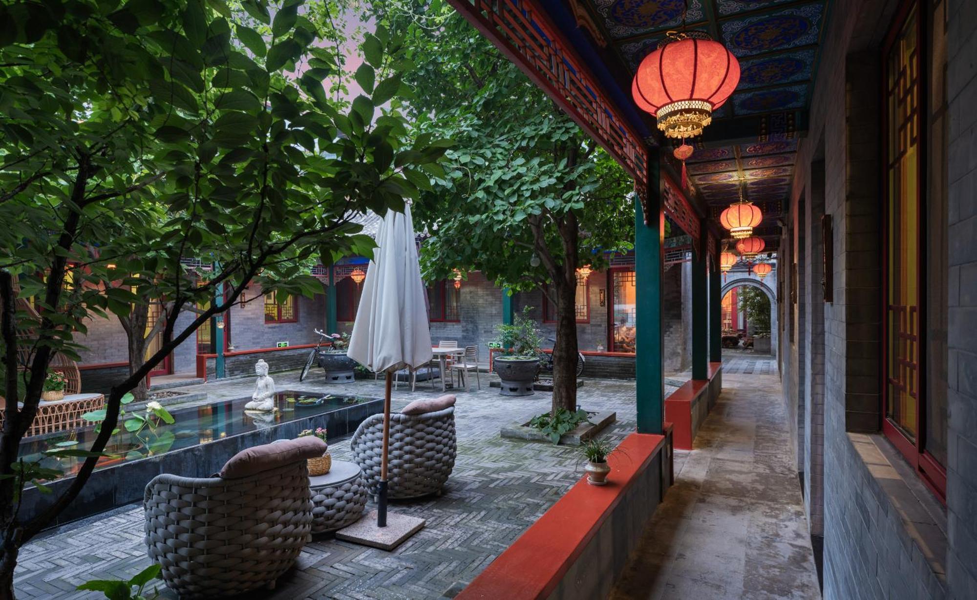 Cote Cour Deductive - Quadrangle Close To Tiananmen Square & Forbidden & Nanluoguxiang, Walk To Wangfujing, Speaking, Free Wifi, Free Laundry, Free Wonton & Noodles With Tour Ticket Service, Free Selfies With Ancient Costum Hotel 5*