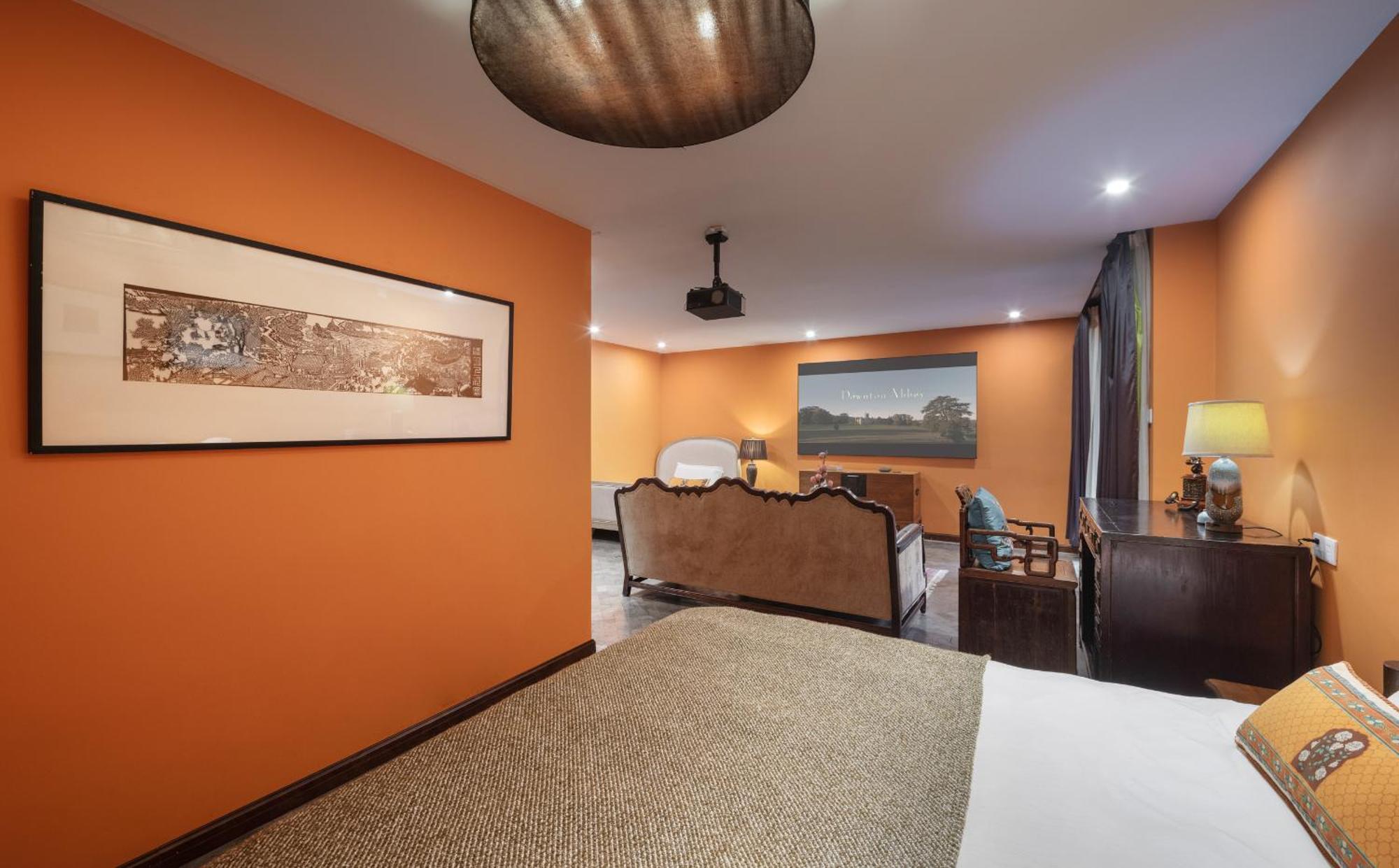 Cote Cour Deductive - Quadrangle Close To Tiananmen Square & Forbidden & Nanluoguxiang, Walk To Wangfujing, Speaking, Free Wifi, Free Laundry, Free Wonton & Noodles With Tour Ticket Service, Free Selfies With Ancient Costum 5* Peking